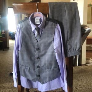 Van Heusen 4-pc. Suit Set